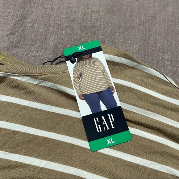 NWT GAP Tan and White Striped Top Basics Classic Capsule Layering Size XL - Picture 3 of 6